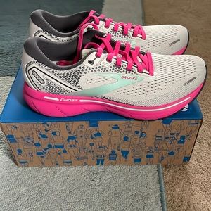 Brooks Ghost Sneakers